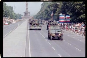 Fotografie: Allied Forces Day Parade in Berlin-Tiergarten