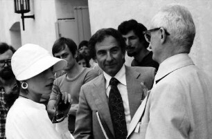 26. Tagung 1976 Physiker; Eröffnung: Frau Cooper, Leon Cooper, James Rainwater von hinten