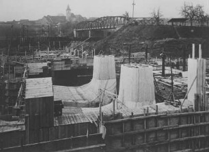 Kraftwerk Hessigheim/Neckar im Bau