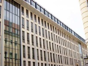 Dresden: Haus am Zwinger (sog. Büroriegel)