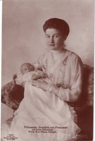 Prinzessin Marie Auguste von Anhalt mit ihrem Söhnchen Prinz Karl Franz Joseph