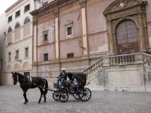 Palermo, Kutsche in der Altstadt
