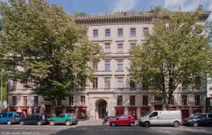 Mietshaus & Fabrik & Stall; Berlin, Friedrichshain-Kreuzberg