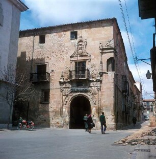 Palacio de los Condes de Gomara & Casa Cuartel de la Guardia Civil