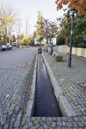 Werkgraben Altstadt; Oberursel, Wiederholtstraße, Weidengasse, Vor den Biengärten, St.-Ursula-Gasse 10, St.-Ursula-Gasse, Strackgasse, Obergasse, Obere Hainstraße, Marktplatz, Korfplatz, Hospitalstraße, Hollerberg, Eppsteiner Straße, Bleichstraße, An der Herrenmühle, An der Burg 6, An der Burg