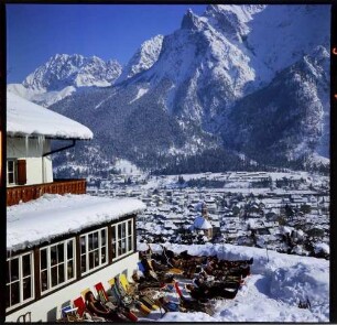 Kranzberg: Terrasse des Latscheneck, mit Mittenwald
