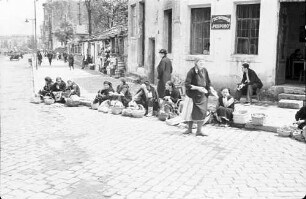 Sofia: Frauen am Rinnstein, Boulevard Dragoman