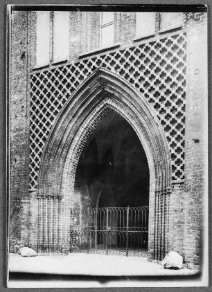 Frankfurt/Oder, Sankt Marienkirche : Frankfurt/Oder. Sankt Marienkirche. West-Portal