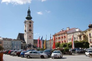 Freistadt - Altstadtansicht : Marktplatz mit barocker Kirche in Freistadt, Oberösterreich, bei Linz, aufgenommen 2006