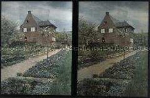 Wohnhaus mit Garten in Auerbach
