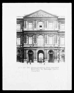 Palais du Louvre / Musée National du Louvre — Vieux Louvre / Cour Carées — Aile nord