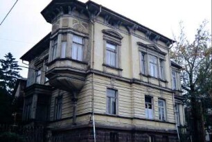 Kurhaus in der Schweizer Straße mit Erker