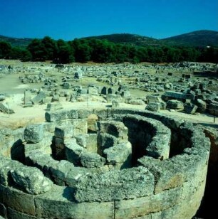 Epidauros. Tholos im Asklepios-Heiligtum
