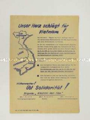 Hektografiertes Propagandaflugblatt aus dem Eisenhüttenkombinat Ost zur Solidarität mit Vietnam