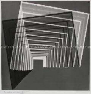 Helioptix - 3 SIDED SQUARE III