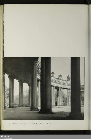 Potsdam. Schloß Sanssouci, die Kolonnaden an der Hofseite