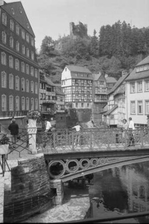 Monschau: 600 Jahre Monschau; Rotes Haus und Rur