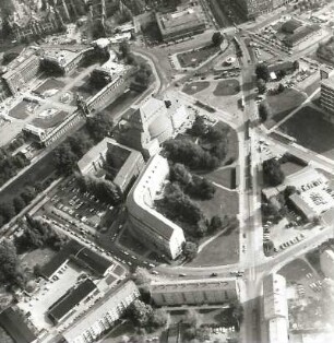 Dresden. Zwinger, Postplatz und Schweriner Straße. Luftbild-Schrägaufnahme von West-Nordwesten
