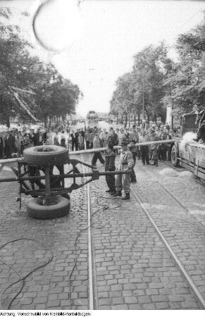 Dresden. Feuerwehr: Übungen - Unterricht in Schulen - Explosion in Hohendölzschen - Brand auf der Hamburger Straße, März 1960 - Schulung, 1958/60