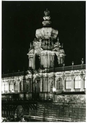Dresden. Nachtaufnahme Zwinger