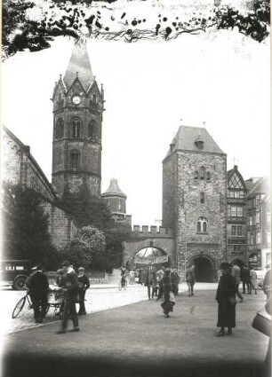 Eisenach. Nikolaikirche und Nikolaitor. Feldseite