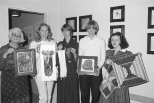 Pro Familia. Deutsche Gesellschaft für Familienplanung Ortsverband Karlsruhe e.V. Gruppenausstellung von fünf Künstlerinnen im Beratungsbüro Kaiserstraße 209