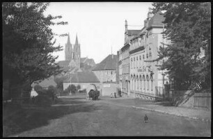 Oschatz. Blick von der Dresdner Straße zum Dom