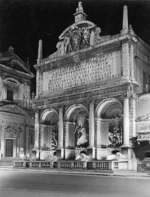 Mosesbrunnen (Fontana dell'Acqua felice) (1587/1588; D. Fontana). Rom, Piazza San Bernardo