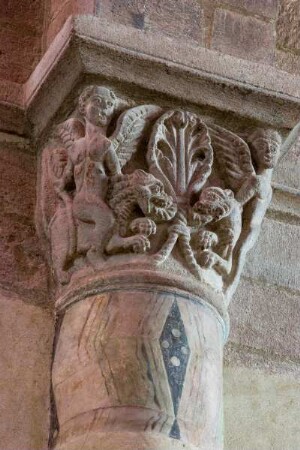 Frankreich. Auvergne. Haute Loire. Brioude. Basilique Saint Julien. Romanische Basilika. Säulenkapitell