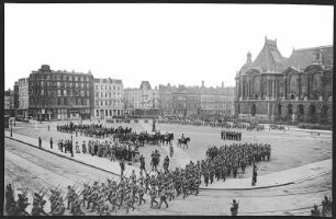 Lille. 2. K.S. Jäg.-Bat. No. 13 - Parade in Lille Dezember 1914