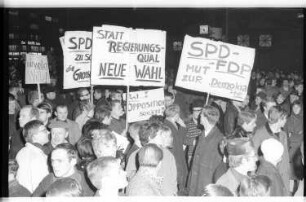 Kleinbildnegativ: Kundgebung, 1966