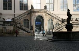 Dresden: Johanneum (vormals Stallgebäude, heute Verkehrsmuseum)