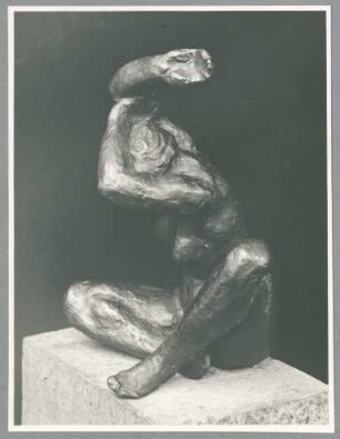 Hockende Frau, 1924, Bronze