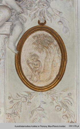Stuckreliefs mit Puttendarstellungen : Putto mit Harfe