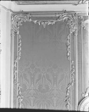 Potsdam, Neues Palais, Rote Damastkammer, R.: 164, Wanddetail links, Westwand.