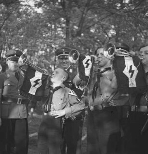 Fanfarenbläser des Jungvolks : Fanfarenbläser des Jungvolks