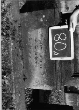 Grabstein 391 (Index: 100088028) Maße HxBxT: 156x62x33 cm: Grabstein 391A