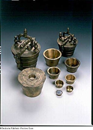 Einsatzgewichte : Einsatzgewichte. Metall. Dresden: Mathematisch-Physikalischer Salon