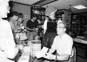 Freiburg im Breisgau: Karl Kurrus stellt sein Buch im Rombach-Center vor