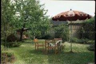 Privathaus und Grundstück: Garten
