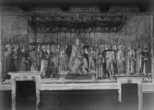 Thronende Maria mit Kind, Heiligen und Engeln