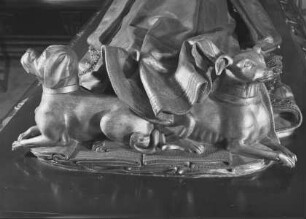 Grabmal der Maria von Burgund (+ 1482) — Tierfigurengruppe