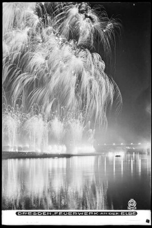 Dresden, Feuerwerk an der Elbe