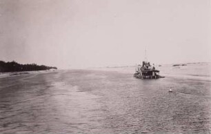 Suezkanal, Baggerschiff : Ägypten, Suezkanal. Blick vom Dampfer auf ein Baggerschiff, 1936