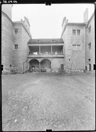 Annaburg. Schloss (1572-1573, 1578; C. Tendler). Hinterschloss. Hofansicht mit Galerie