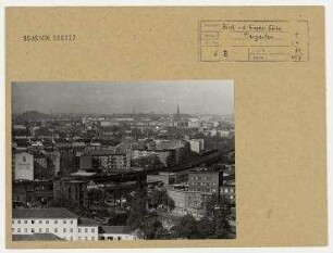 Blick von der Siegessäule im Tiergarten. Berlin, Tiergarten, Großer Stern/Lüneburger Straße/Moabiter Werder