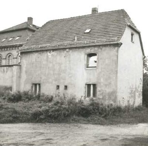 Dresden-Übigau, Werftstraße 47c. Wohnhaus (ehemaliges Wirtschaftsgebäude von Schloß Übigau; um 1800). Straßenansicht