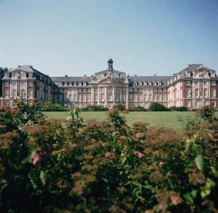 Münster. Fürstbischöfliches Schloss (heute Sitz und Wahrzeichen der Westfälischen Wilhelms-Universität)