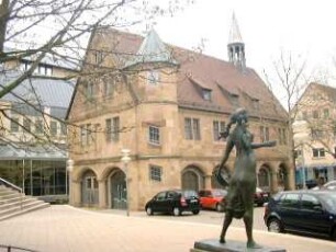 Stadtbild - Gerichts- und Fleischhaus (Jahr 1598-Erdgeschoß einst offene Säulenhalle)-Ansicht von Südwesten