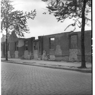 Negativ: Ruine, Siedlung Lindenhof, 1953
